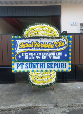 Papan Bunga Duka di Giriwungu